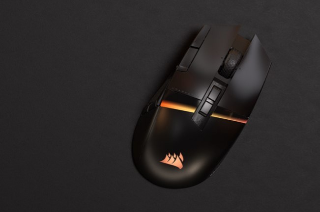 Corsair Darkstar Wireless MOBA/MMO Gaming Mouse